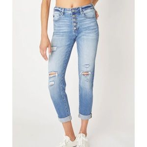 KanCan Cali Mid Rise Boyfriend Jeans, medium wash, size 13 / 30